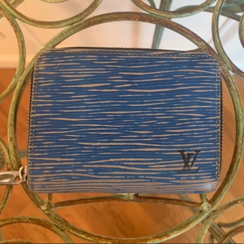 ❤️Authentic Louis Vuitton Epi Denim Zippy Wallet